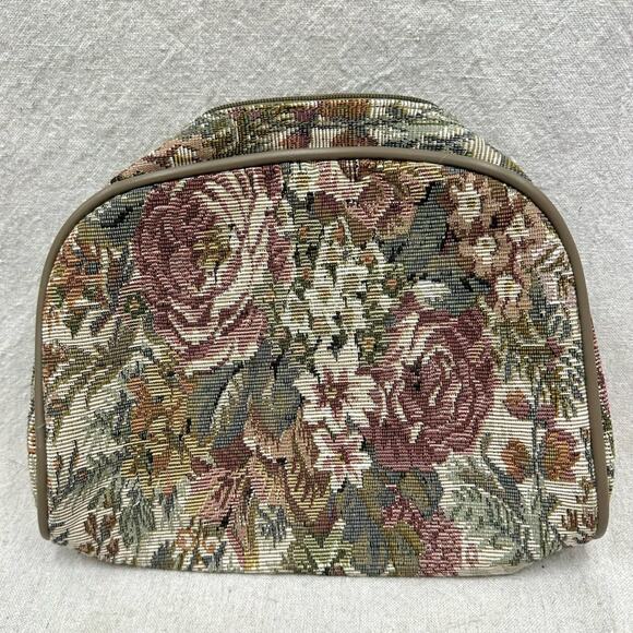 Jaguar Handbags - Jaguar JC Penneys vintage floral tapestry travel toiletry/makeup zip up bag
